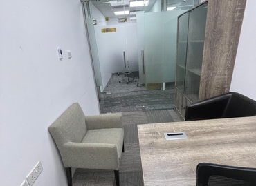 250 m² Business center in Dubai, Al Fahidi St (%[postal_code]) - 1 | MatchOffice.com
