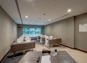 60 m² Conference hall in Dubai, 26M3+79W (%[postal_code]) - 1 | MatchOffice.com