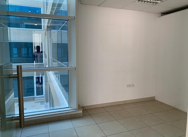 Office 68Q2+RGX  Dubai
