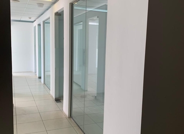 Office 68Q2+RGX  Dubai