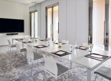  Conference hall in Dubai, King Salman Bin Abdulaziz Al Saud St (%[postal_code]) - 9 | MatchOffice.com