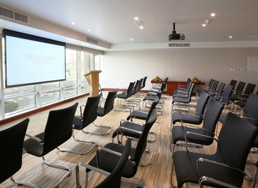  Conference room in Dubai, Casablanca St (%[postal_code]) - 3 | MatchOffice