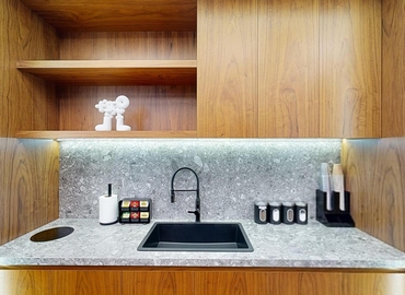 Office 672F+HQW  Dubai