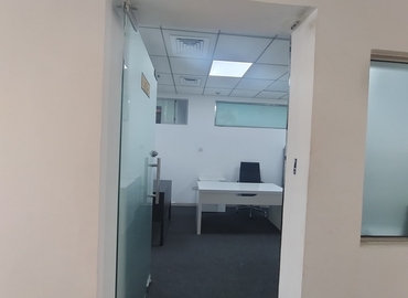 Virtual office in Dubai, Service Road 40 (%[postal_code]) - 2 | MatchOffice.com