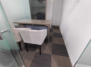 Office 777V+Q8G  Dubai