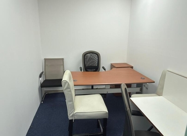 11 m² Business space in Dubai, Service Road 40 (%[postal_code]) - 1 | MatchOffice.com