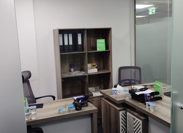 Office 789R+QC  Dubai