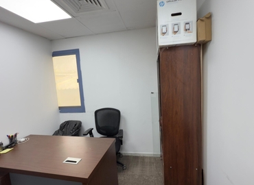10 m² Business space in Dubai, Service Road 40 (%[postal_code]) - 6 | MatchOffice.com