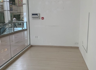 Office 785F+HM7  Dubai
