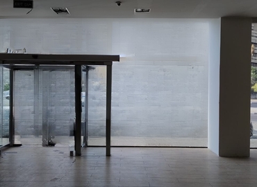 1800000 m² Store for rent in Dubai, Union Metro Station (%[postal_code]) - 4 | MatchOffice