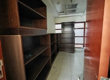 Office Al Muraqqabat  Dubai