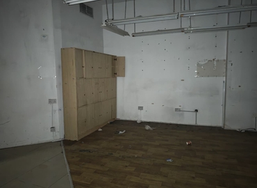 Office Al Maktoum Rd  Dubai