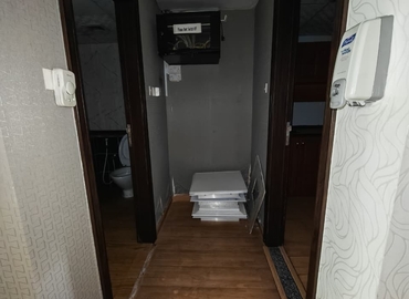 Office Al Maktoum Rd  Dubai