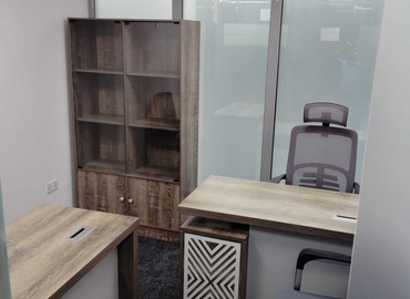 Office 789R+QC  Dubai