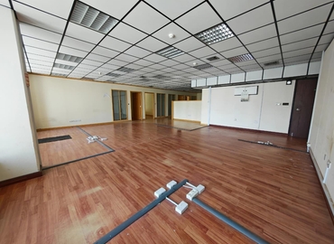 Office Riggat Al Buteen  Dubai