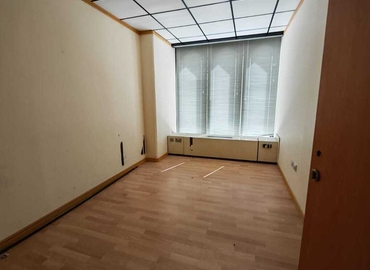 Office Riggat Al Buteen  Dubai