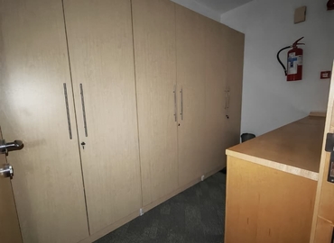 Office Riggat Al Buteen 00000 Dubai