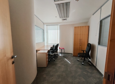 Office Riggat Al Buteen 00000 Dubai
