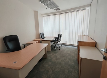 Office Riggat Al Buteen 00000 Dubai