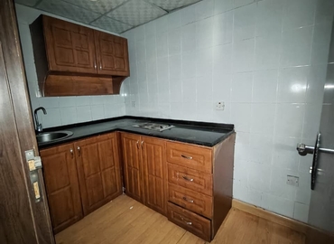 Office Al Maktoum Rd 00000 Dubai