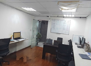 Office 6873+R8F 00000 Dubai