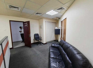 Office Al Muraqqabat 00000 Dubai