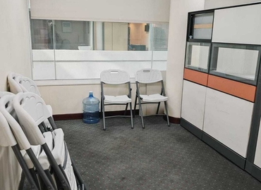 Office Al Muraqqabat 00000 Dubai