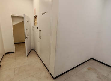 Office Burjuman Metro Station 00000 Dubai