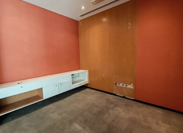 Office Burjuman Metro Station 00000 Dubai