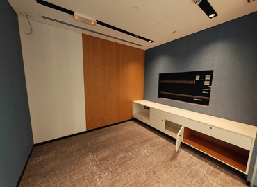 Office Burjuman Metro Station 00000 Dubai