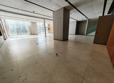 Office Burjuman Metro Station 00000 Dubai