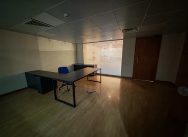 Office Al Garhoud 00000 Dubai