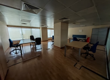Office Al Garhoud 00000 Dubai