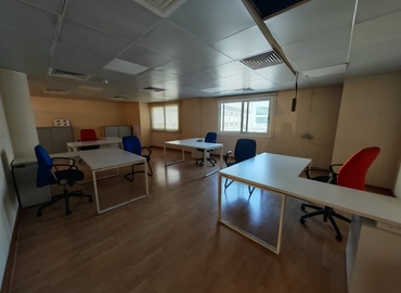 Office Al Garhoud 00000 Dubai