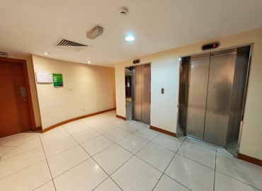 Office Al Garhoud 00000 Dubai