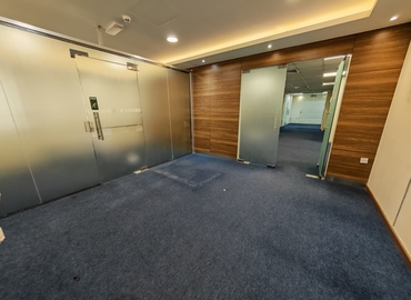 Office Al Garhoud 00000 Dubai