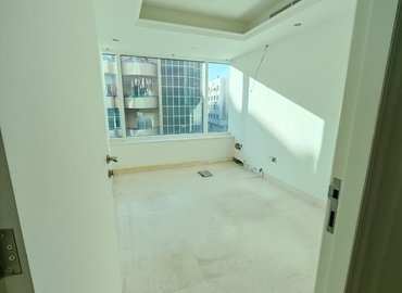 Office Al Muraqqabat 00000 Dubai