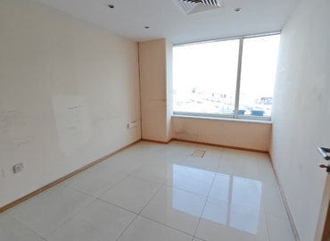 Office Al Muraqqabat 00000 Dubai