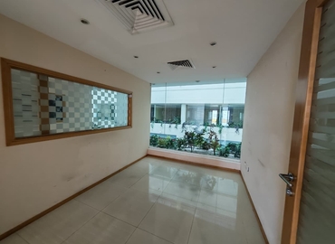 Office Al Muraqqabat 00000 Dubai