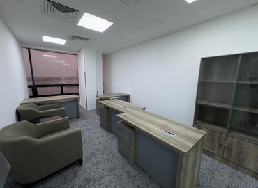 Office 8th St 00000 Dubai