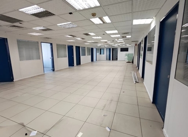 Office Al Muraqqabat 00000 Dubai