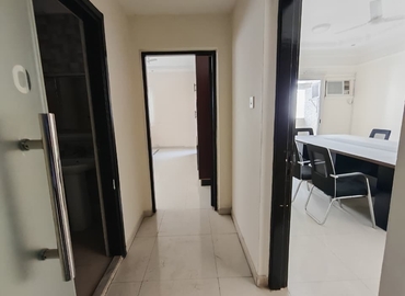 Office Riggat Al Buteen 00000 Dubai