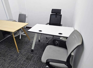 Office Al Garhoud 00000 Dubai