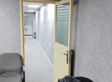 Office Khalid Bin Al Waleed Rd 00000 Dubai