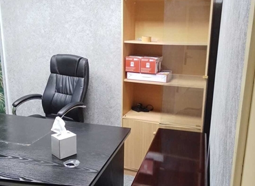 Office Khalid Bin Al Waleed Rd 00000 Dubai