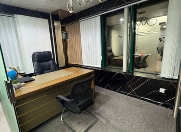 Office Khalid Bin Al Waleed Rd 00000 Dubai