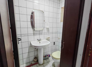 Office Al Muteena 00000 Dubai