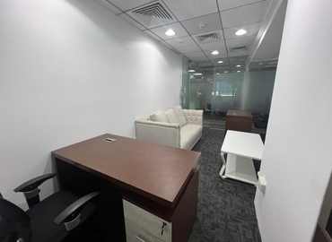 Office Al Garhoud 00000 Dubai
