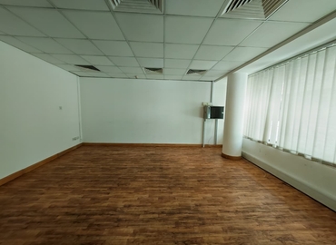 Office Al Muraqqabat 00000 Dubai