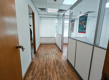 Office Al Muraqqabat 00000 Dubai